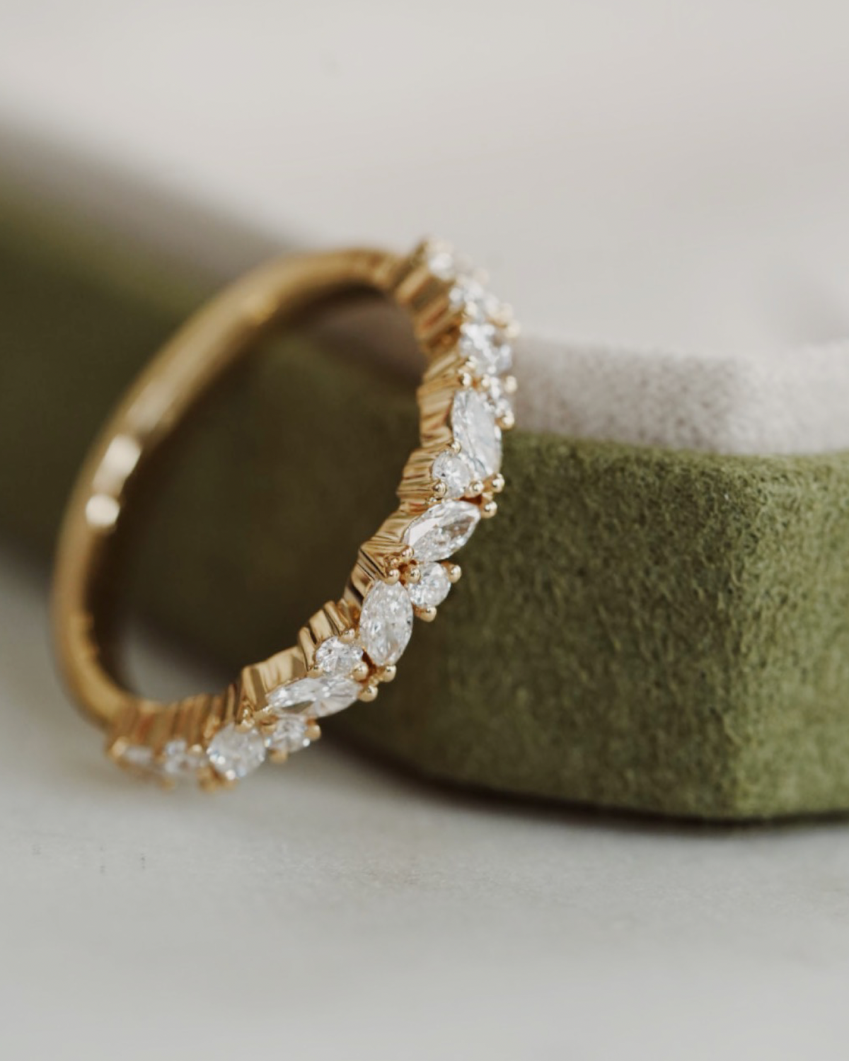 FLEUR | 18K Gold | Eternityring Marquise & Round Brilliant Cut | Lab Grown Diamant & Moissanite